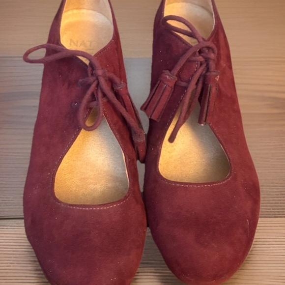 Naturalizer Burgundy Suede Lace-Up Heels – Size 6.5 (NEW Without Tags) - Picture 3 of 5